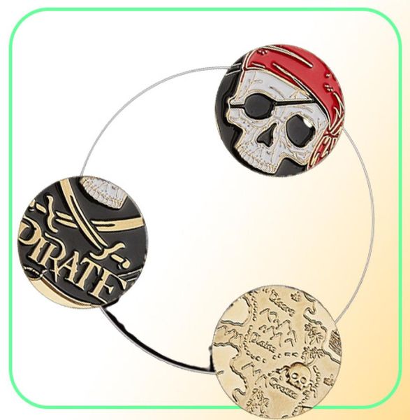 5pcslot película pirata calavera dorada chapada en la moneda azteca artesanía Jack Sparrow Medallion Medall Medal Medal Badge Gift2456773