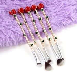 5pcSset Soft Rose Shape Makeup Brush Set Fluffy Metal Handle Handlebrow Multi fonctionnels Synthetic Fiber Eyeshadow 240403