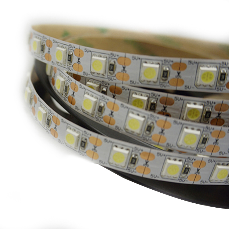 5V LED-striplampor 1m 60 lysdioder SMD 5050 RGB Flexibel f￶r￤nderlig flerf￤rgad f￶r TV-hemk￶kb￤ddsdekoration med stark lim Crestech168