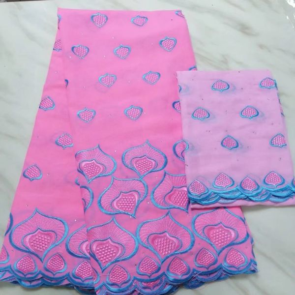 Tela de algodón africano rosa a la moda de 5 yardas con bordado de patrón agradable y conjunto de encaje de red de blusa de 2 yardas para vestido BC62-4
