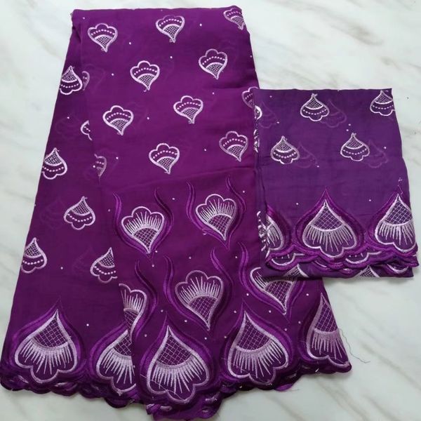 Tela de algodón africano púrpura más popular de 5 yardas con bonito estampado de bordado y conjunto de encaje de red de blusa de 2 yardas para BC63-6 de vestido