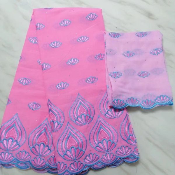 Tela de algodón africano rosa de aspecto bonito de 5 yardas con bonito estampado de bordado y conjunto de encaje de red de blusa de 2 yardas para vestido BC60-4