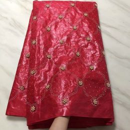 Tissu en dentelle bazin rouge de haute qualité, 5 mètres/pièce, tissu africain en coton brocade avec perles et strass pour robe de soirée, BZ24-13