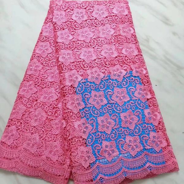 5 yardas pc buena venta estilo flor rosa tela de encaje de guipur africano bordado francés material soluble en agua para vestido bw728