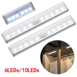 6/10 LED PIR LED détecteur de mouvement lumière armoire armoire lampe de lit LED à piles sous armoire veilleuse pour placard escaliers cuisine