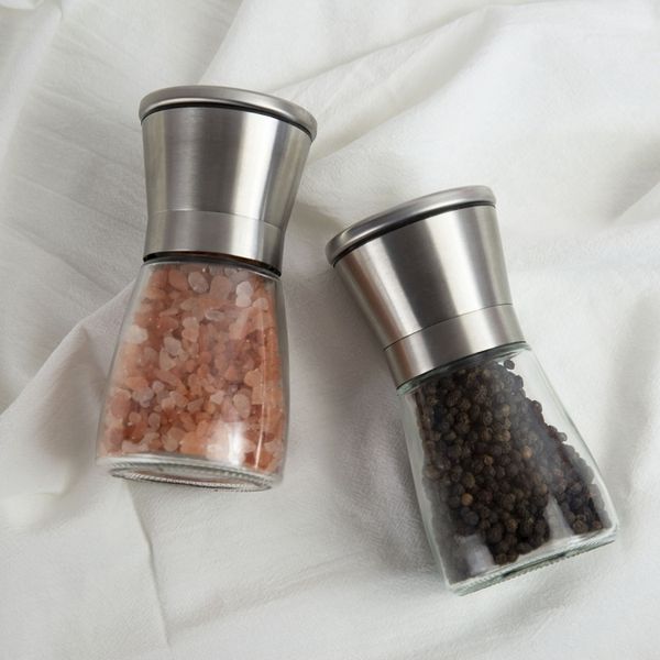 6.5 * 13.5 cm Manual Pepper Mills Grinder 160ml Acero inoxidable Sal Muller Inicio Especias Salsa Pimienta Molinillos Herramientas de cocina T2I52082