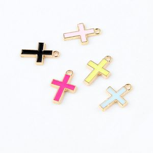 6 kleuren emaille kruis Jezus hangers 10 stks / partij crucifix charms mode-sieraden DIY accessoires voor armbanden ketting oorbellen maken