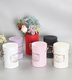 6 cores redondas caixas de papel flor com tampa e corda abraço balde florista caixa de embalagem de presente caixas de barra de doces festa de casamento suprimentos 2511947