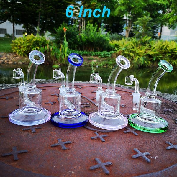 Cachimbas de 6 pulgadas Mini plataformas Cuello doblado Bongs de vidrio embriagadores coloridos Bong de 5 mm de espesor 14 mm Tubería de agua conjunta femenina Plataforma de dab de aceite Perc en línea con banger de cuarzo