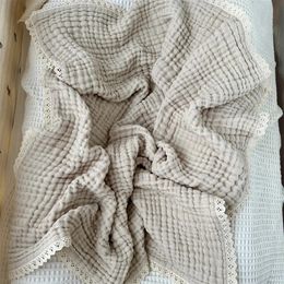 Couverture pour bébé de 6 couches pour la serviette de bain née Musline Swaddle Coton Recevoir une couverture enveloppe enveloppe en dentelle lacet langer 240518