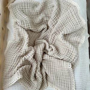 6 couches pour la serviette de bain née Musline Swaddle Coton Recevoir une couverture enveloppe enveloppe en dentelle Lace Langer Born 240523