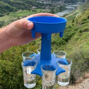 Camp Kitchen Dispensador de 6 vasos de chupito con copa Giratoria Vino Beber Cerveza Bar Decantador Titular de la fiesta Vertedores de vino Verter juntos para champán