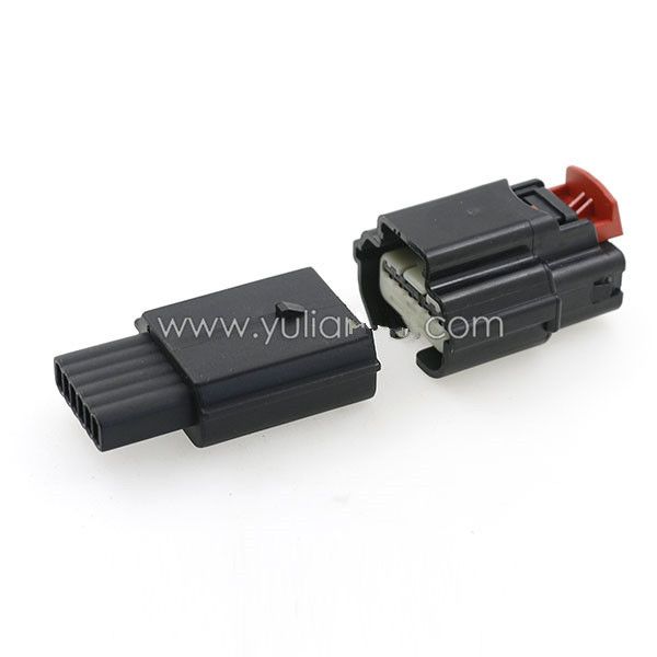 Conector del sensor electrónico de la posición del pedal del acelerador del acelerador molex de 6 vías para Jeep Chevrolet / Ford / Mazda