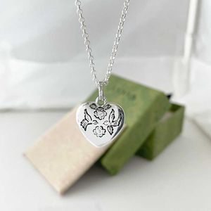 60% OFF 2023 Nouveaux bijoux de mode de haute qualité de luxe pour collier en forme de coeur intrépide en argent Aveugle pour fleur d'oeil d'amour et oiseau