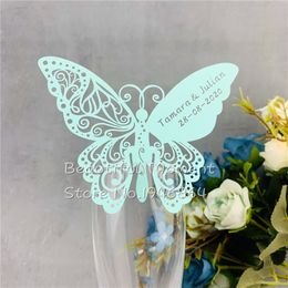 60 pièces / lot Butterfly Laser Coup Paper Place Card / Carte d'escorte / carte de tasse / carte de verre à vin personnalisé pour décoration de fête de mariage