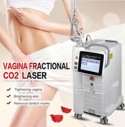 60 watts 4D Fo-to System Laser CO2 fractionné Allemagne bras VaginaTightening Enlèvement des cicatrices Vergetures rides éliminent la machine de beauté de rajeunissement de la peau