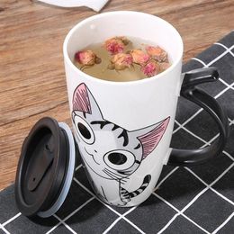 Tasse à café en céramique de chat mignon de 600 ml avec couvercle tasses d'animaux de grande capacité boissons créatives tasses à thé à café cadeaux de nouveauté tasse à lait284i