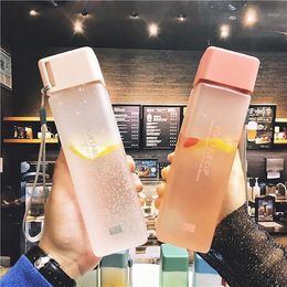 600ml linda nueva leche cuadrada de leche fruta de agua para botellas de agua bebida con cuerda deportivo transparente estilo coreano resistente1 262c