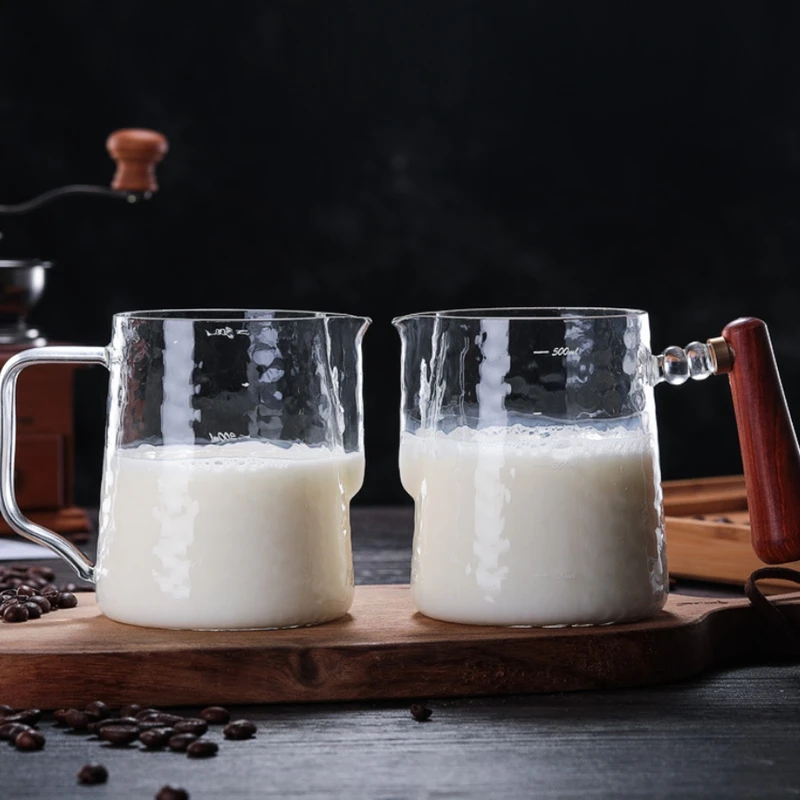 Caffè in vetro fatto a mano da 600 ml Macchina da caffè con cilindro di fiori con fiocchi di latte abbinata per latte per latte gemme di latte giradischi