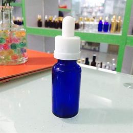 600 pièces flacons compte-gouttes en verre 30 ml 5 ml 10 ml 15 ml 50 ml bouteilles de jus d'e-liquide bouteille bleue en verre d'huile essentielle avec Rubbe319O à l'épreuve des enfants