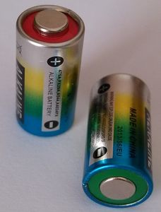 600 pcs/lot kwikvrije batterij 4LR44 476A 4AG13 L1325 A28 6V Alkalische cellen 100% verse superkwaliteit