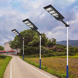 600W Solar Street Light Motion Sensor IP65 Waterdichte zonne -beveiliging overstromingsverlichting buiten afstandsbedieningsarm schemering naar Dawn Garden Yard Path Parkeerplaats Crestech Crestech