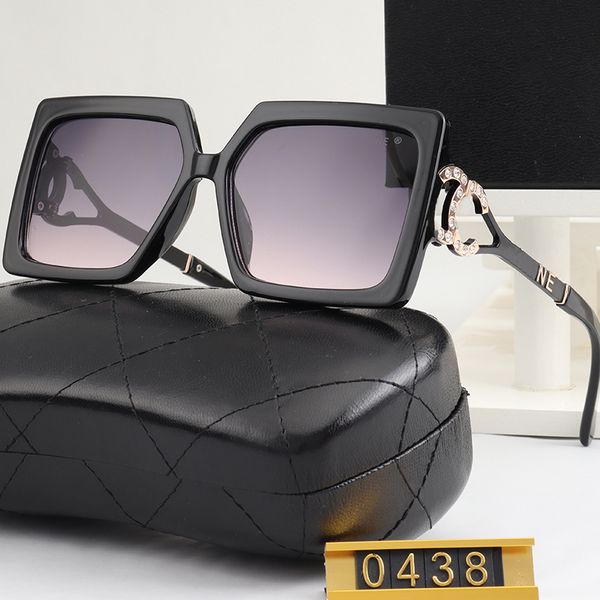 

glasses Designer Men Women Classic Brand Sunglasses Fashion UV400 Goggle with Box Retro Eyewear Travel