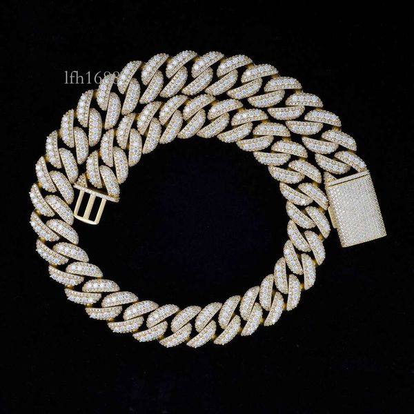 

Hot Selling Sterling Sier Hip Hop 18Mm Iced Out Moissanite Diamond Cuban Link Chain