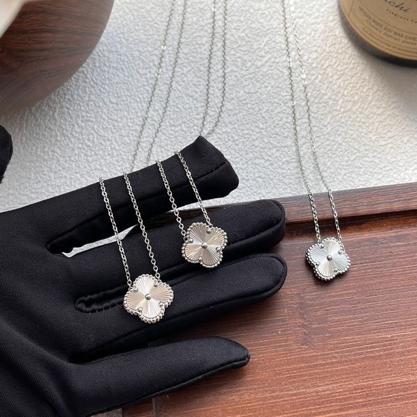 

classic fashion pendant necklaces women elegant 4/four leaf clover locket necklace stainless steel choker chains designer jewelry 18k plated, Silver