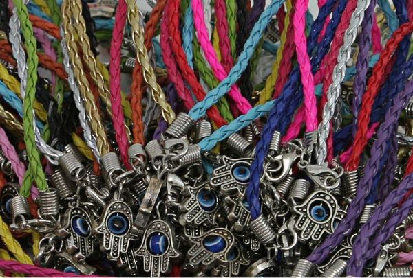 

Старинные серебряные сглаза Каббала ручной браслеты плетение кожаные подвески удачи красный веревка браслет браслеты для женщин ювелирные изделия 50 шт.