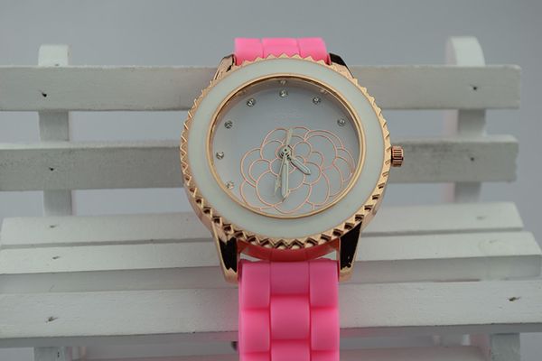 Top marca tendência silicone strap rose gold breve geléia relógio relogio mulheres frete grátis presente de natal branco esporte relojes homens