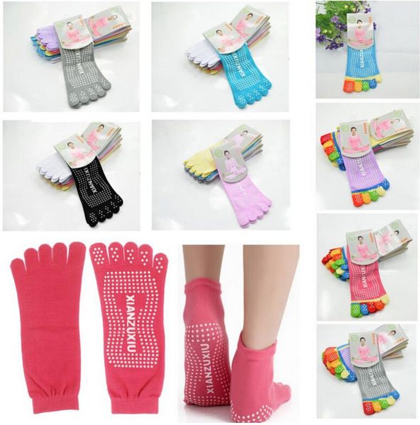 Chaussettes de yoga à la mode Gymnase professionnelle pour femmes Yoga Mécanique corporelle Chaussettes pour dames Cotton Toe Sports Gel de silice Chaussettes antidérapantes Chaussettes chaudes en coton