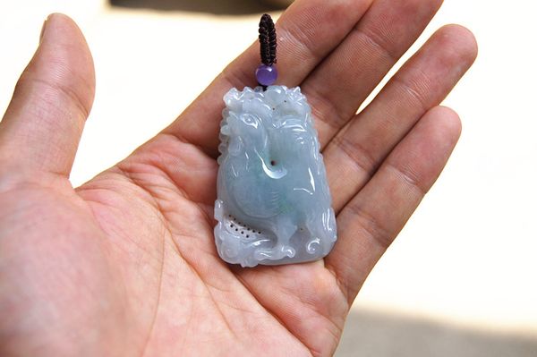 

handmade carving of natural ice type emerald trapezoid rooster (talisman) auspicious pendant necklace (this one), Silver