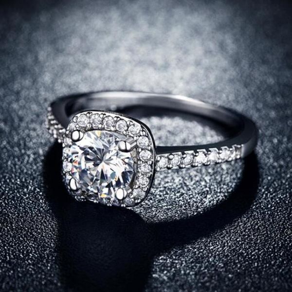 

Позолоченные кольца с позолоченными кольцами для женской площади Имитированные