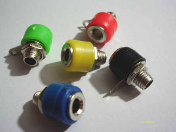 Soquete do soquete da banana de 100pcs 4mm PARA o conector do plugue da banana