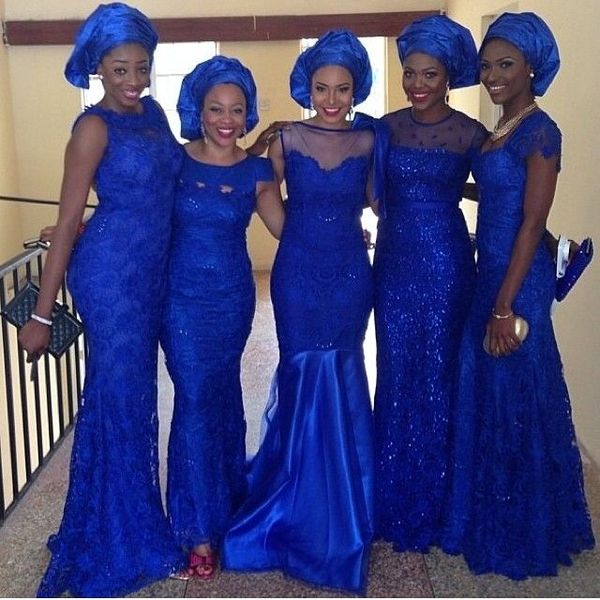 Abiti da damigella d'onore Aso Ebi in pizzo di lusso scuro Abiti da cerimonia in pizzo nigeriano a forma di sirena Personalizza la lunghezza del pavimento Abito lungo da damigella d'onore 2015