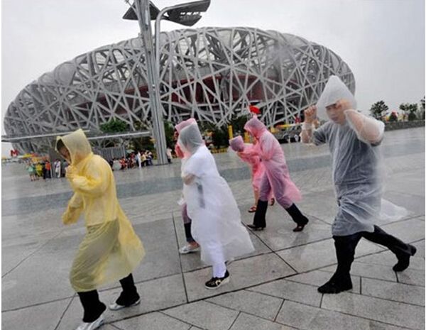 

бесплатно fedex одноразовый сплошной плащ одноразовые pe плащи пончо дождевики одноразовая одежда от дождя отдых на природе путешествия паль