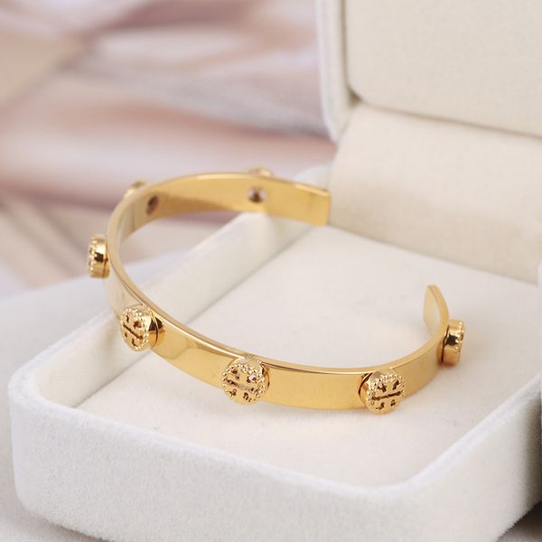 

Top quality brand and Brass material love punk opened hollow Bangles 0.7cm width Design Cuff Bracelet Cufflink Send Women and mother gift