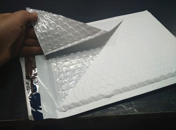 

wholesale-[pb#69+]- white 185x230mm usable space poly bubble mailer envelopes padded mailing bag self sealing [50pcs
