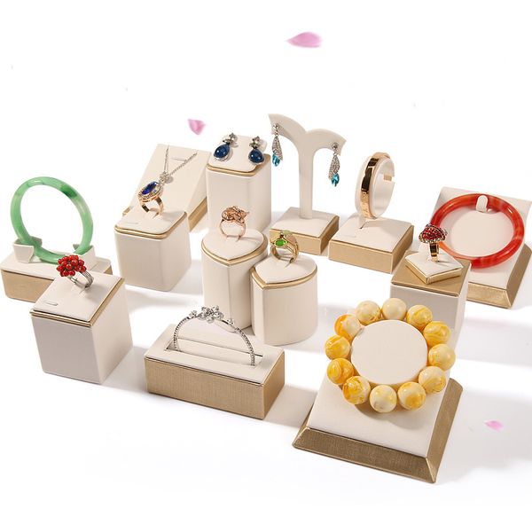 

Jewelry Showcase Displays Wooden Stand Jewellery Display Counter Trade Show Exhibitor Suite Ring Pendant Charm Bangle Bead Bracelet Holder