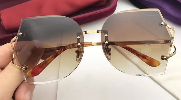 

2017 new square fashion sunglasses for wan/women with package sun glasses sunglasses num52-1, White;black