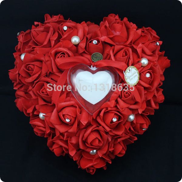 Cuscino realizzato con fiori rossi indiani all'ingrosso per cuscini per fedi nuziali a forma di cuore con veri fiori touch