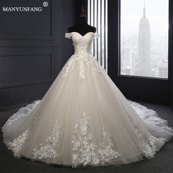 

vestido de noiva wedding dresses 2020 ball gown sweetheart appliques beaded lace-up chapel train luxury bridal gown, White