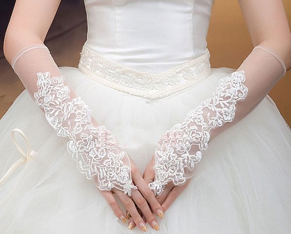 

2019 in stock white ivory tulle bridal gloves short lace wedding dresses gloves