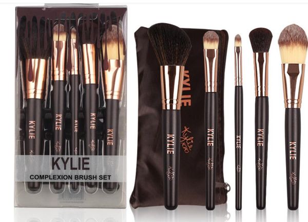 

Chri tma gift jenner 5pc et with box makeup bru h foudation powder bru h et