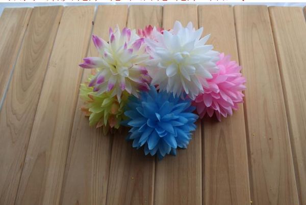 50 teste di fiori di seta artificiale Gerbera Daisy da 4 pollici per la decorazione di bouquet da sposa per la casa di nozze