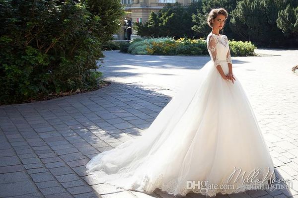 2021 Abiti da sposa linea A modesti con mezze maniche in pizzo con scollo a barchetta che bordano la fascia Sweep Train Plus Size Abito da sposa da giardino sulla spiaggia293z