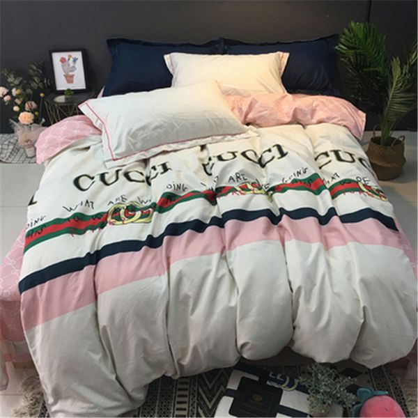 Hot Sale Printed Suit Bedding Sets Classic Pattern Pillow Case