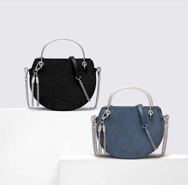 

2020 new women's handbag metal tassel decorative chain one-shoulder semi-circular saddle bag