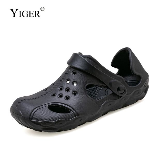 

yiger men beach sandals crocks new 2020 summer sports outdoor casual hole shoes ins style light sandals roman slippers, Black
